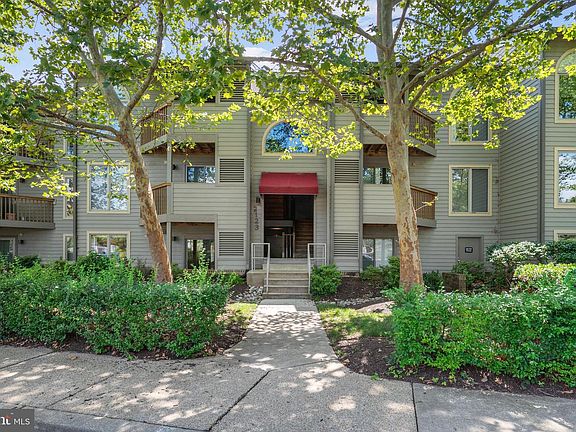 4th image of 2123 Beach Village Ct APT T2