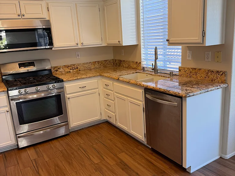 10354 Wateridge Cir #313 — Photo 12
