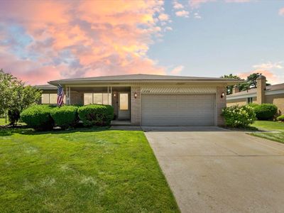 19558 Lloyd St, Clinton Township, MI, 48038