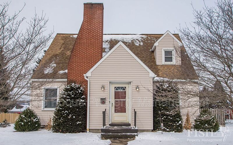 1st image of 327 E 7th Ave