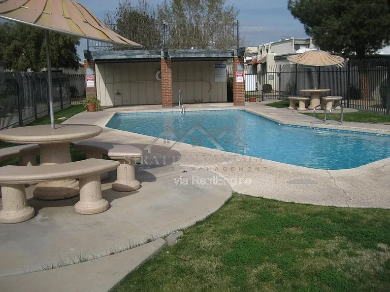5180 W Olive Ave — Photo 11