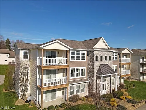 863 Cedar Way #605 Photo 1