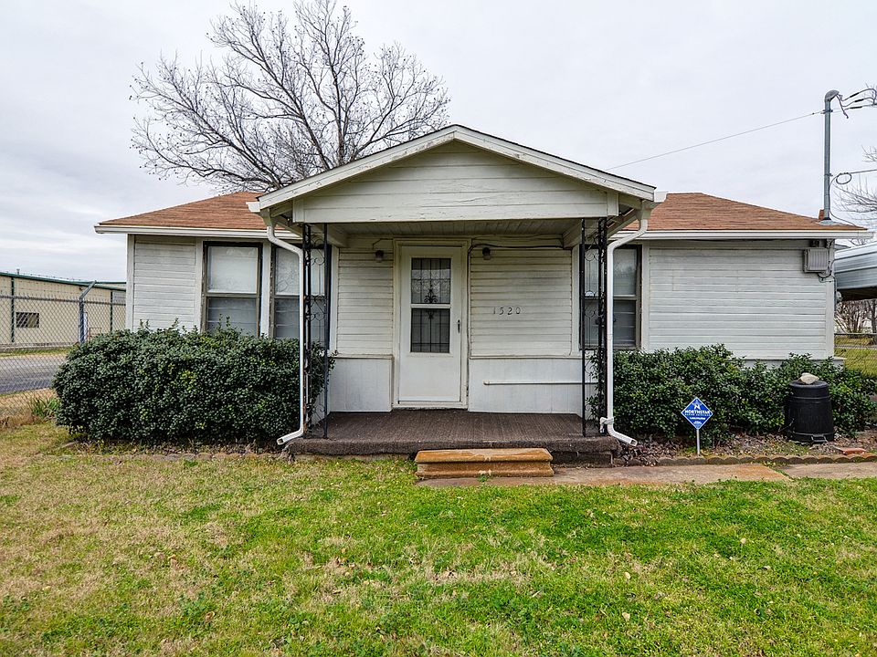1st image of 1520 Primrose Dr