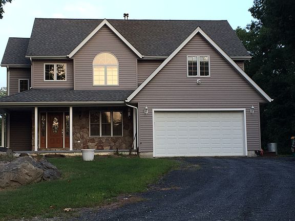 2nd image of 4 Windsor Hill Road
