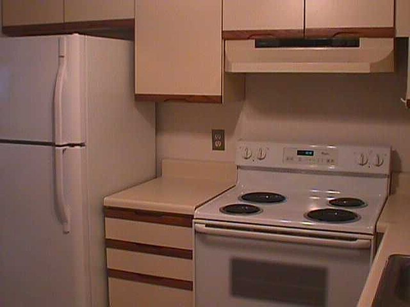 3rd image of 326E CORTLAND Street