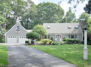 94 Holly Cir, Tiverton, RI 02878
