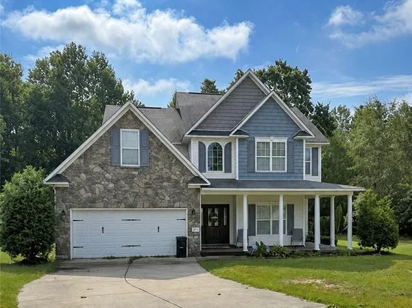 35 Wynnborne Cir, Cameron, NC 28326