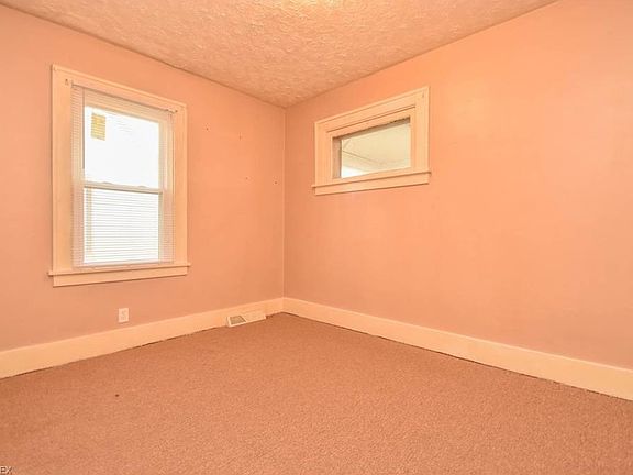 5th image of 1522 Edgehill Ave SE