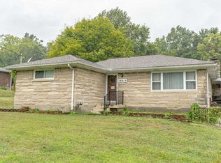 10015 W Manslick Rd, Fairdale, KY 40118