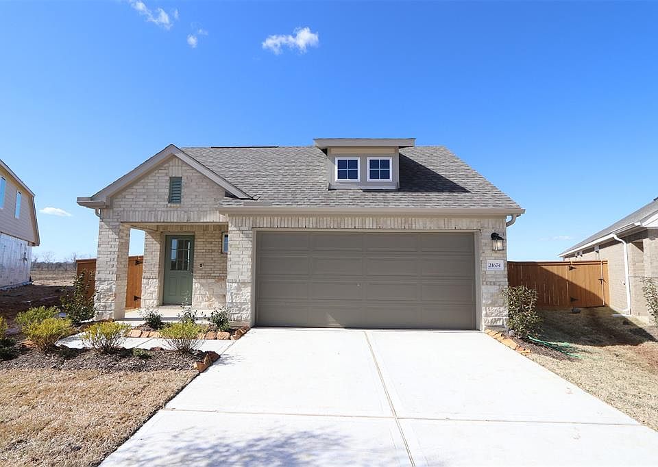 1st image of 21674 Sandy Dune Dr