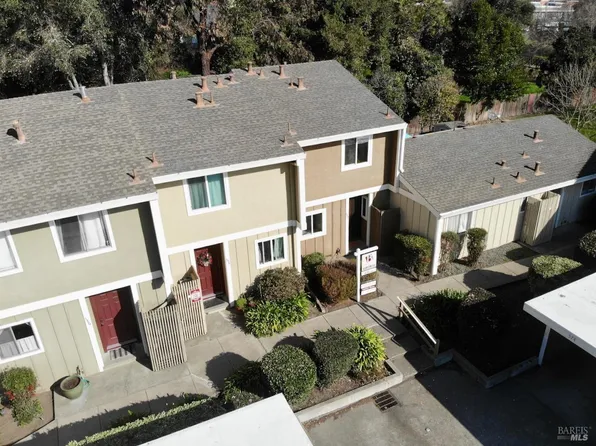 580 Santa Alicia Drive, Rohnert Park, CA 94928