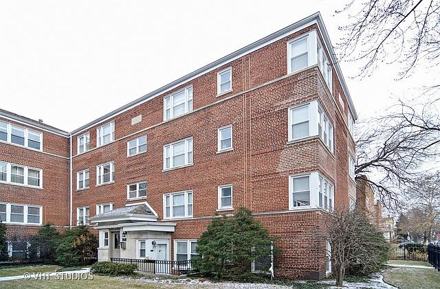 1st image of 2910 W Berwyn Ave