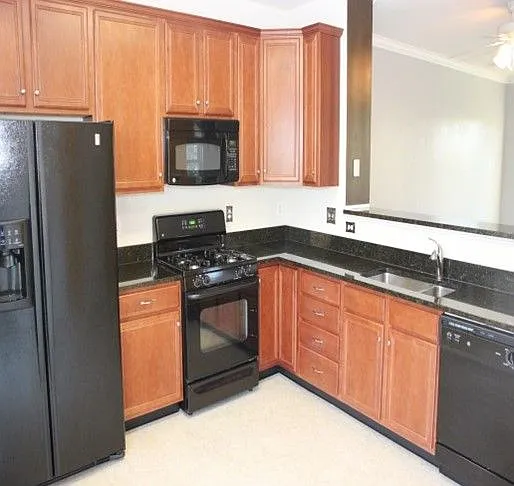 42772 Hollingsworth Ter — Photo 4