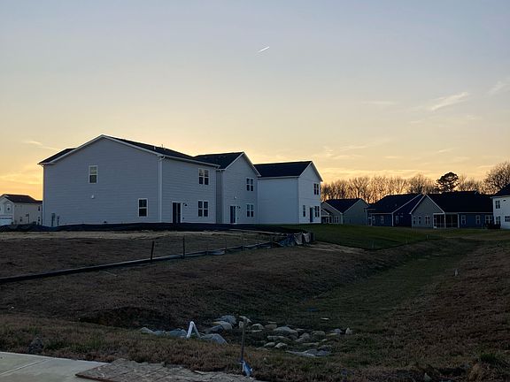3rd image of 1688 Lake Placid Dr