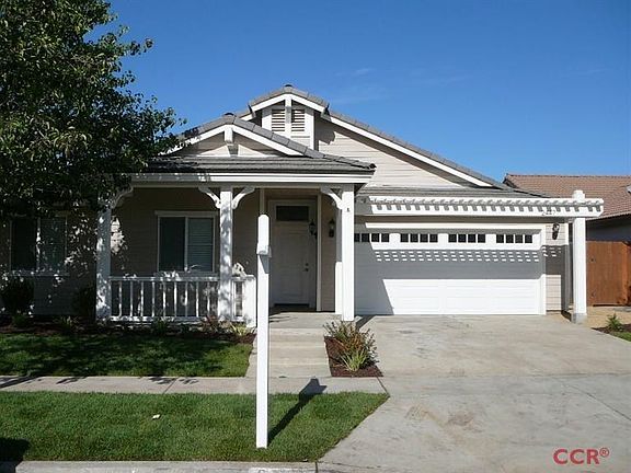 2nd image of 2447 N Bentley Ave