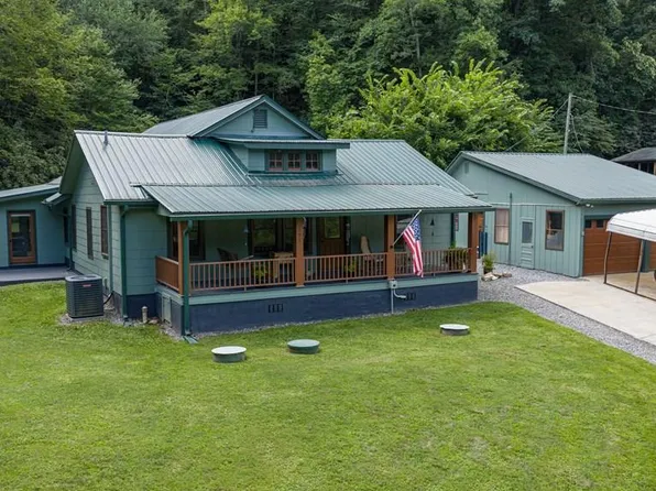 491 Levi Mathis Rd, Whittier, NC 28789