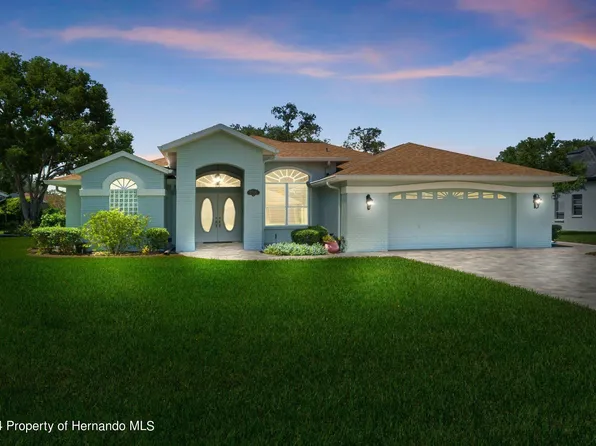9306 Southern Belle Dr, Weeki Wachee, FL 34613