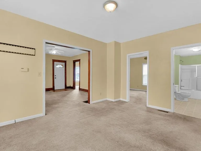 1311 S Courtland Ave — Photo 2