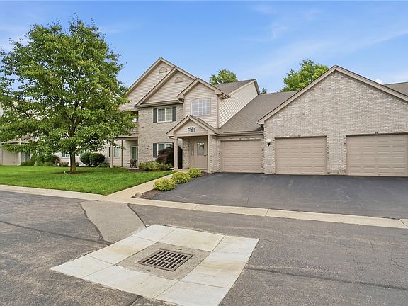3rd image of 4782 Bordeaux Ln #4782