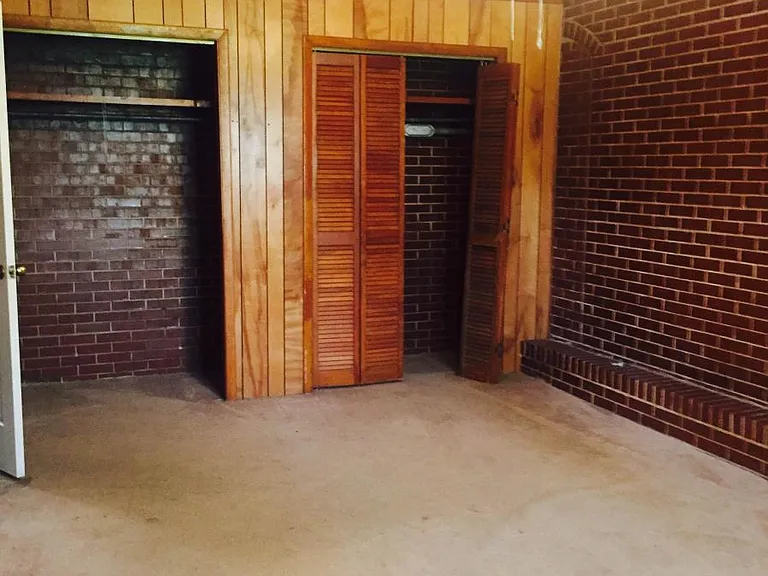 214 Circle Dr — Photo 9