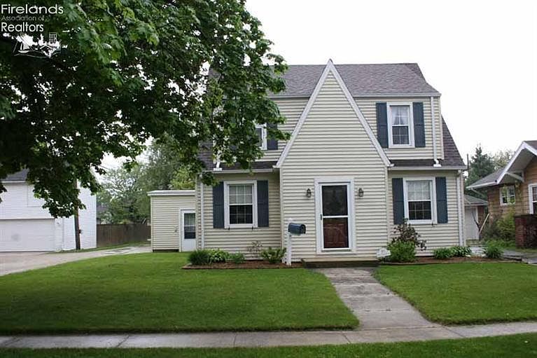 1st image of 411 W Kemmerling St