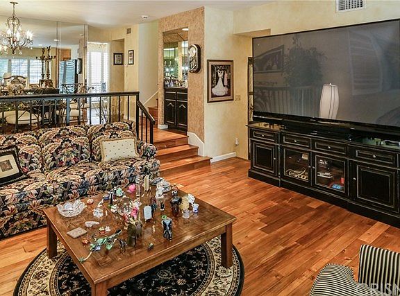 2nd image of 21901 Burbank Blvd Unit 171