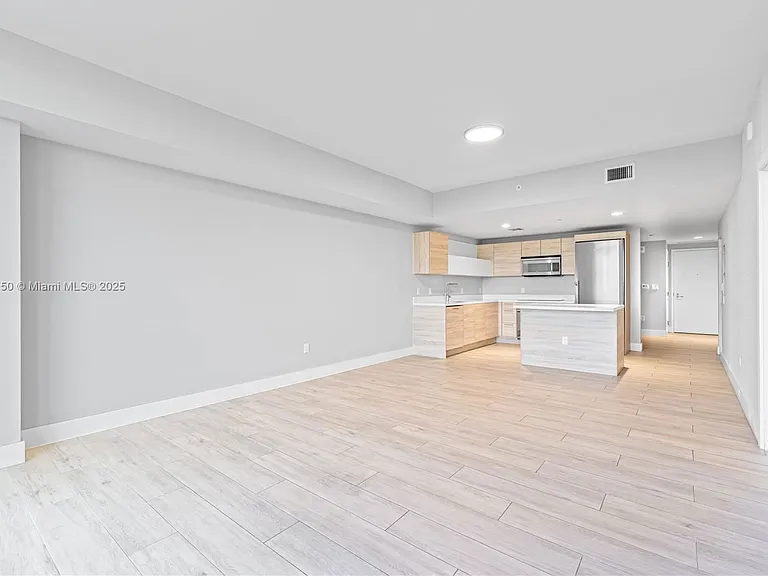 16385 Biscayne Blvd #404 — Photo 20