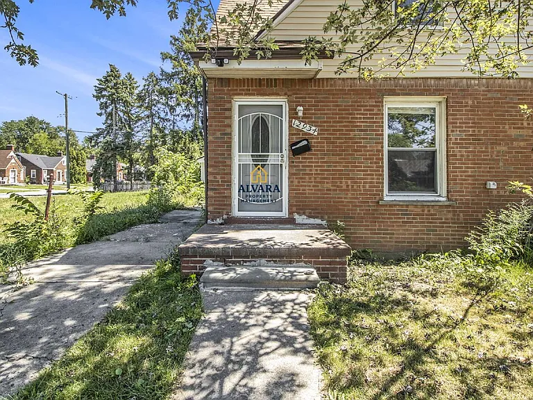 12934 Hayes St — Photo 2