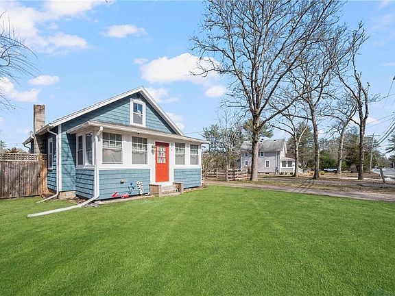 2nd image of 275 Usquepaugh Rd