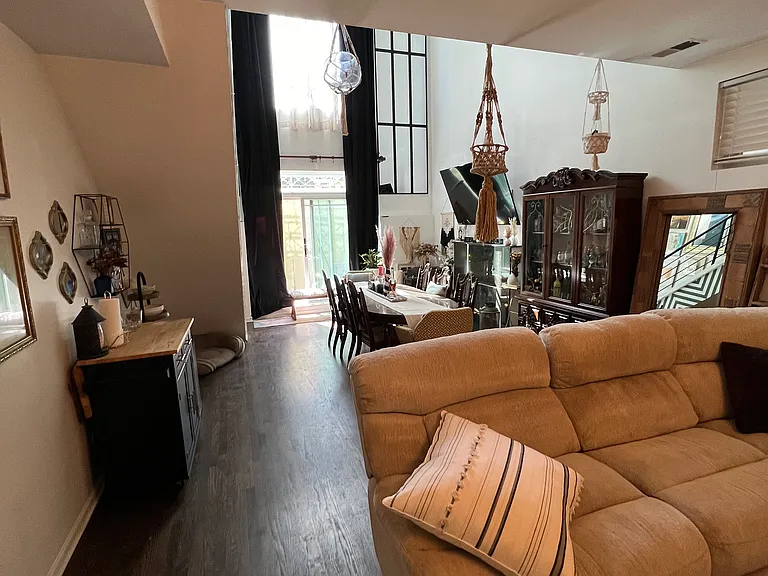 Living Room/Dining Room Area