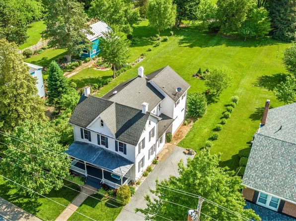 44 Maple Ave, Walkersville, MD 21793