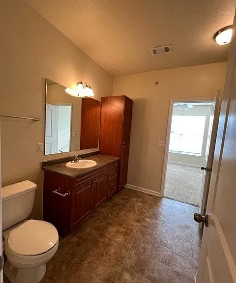 Clairmont at Hillandale — Photo 31