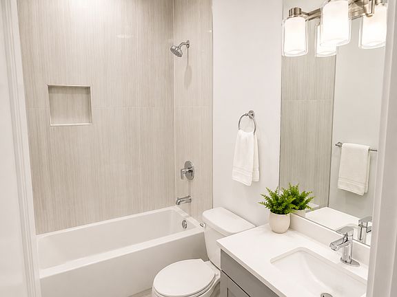5th image of 4542 S Saint Lawrence Ave #1A