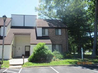 24 Country Juniper Ln, Egg Harbor Township, NJ 08234