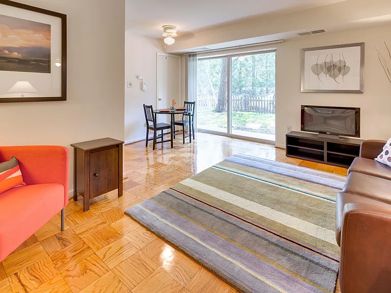 7517 Blair Rd — Photo 4