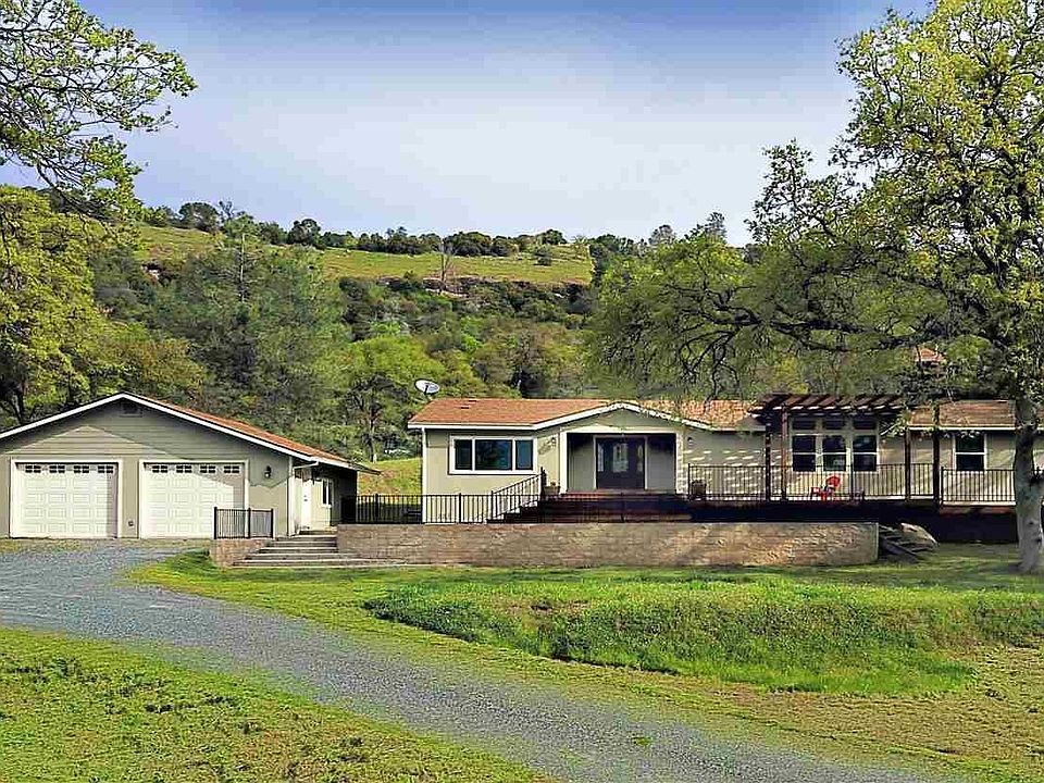1st image of 19896 Christie May Ln
