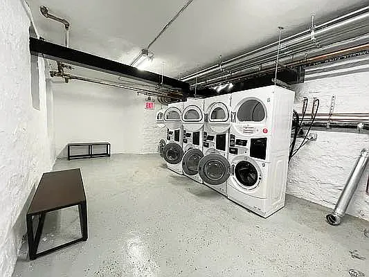 Rented by Bruma Realty LLC | media 31