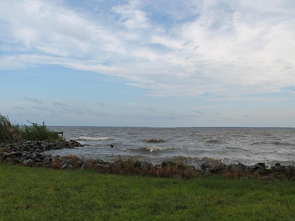 4th image of 567/587 Old Pamlico Beach Road W