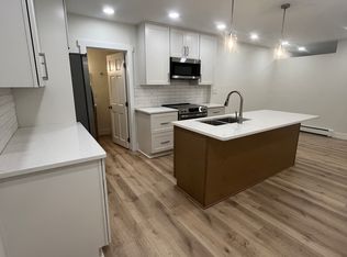 652 Main St #3, East Aurora, NY 14052
