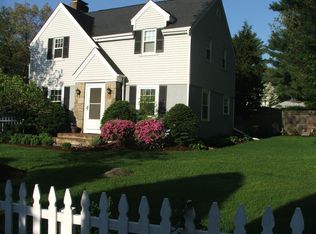 105 Hillcrest Ave, Brockton, MA 02301