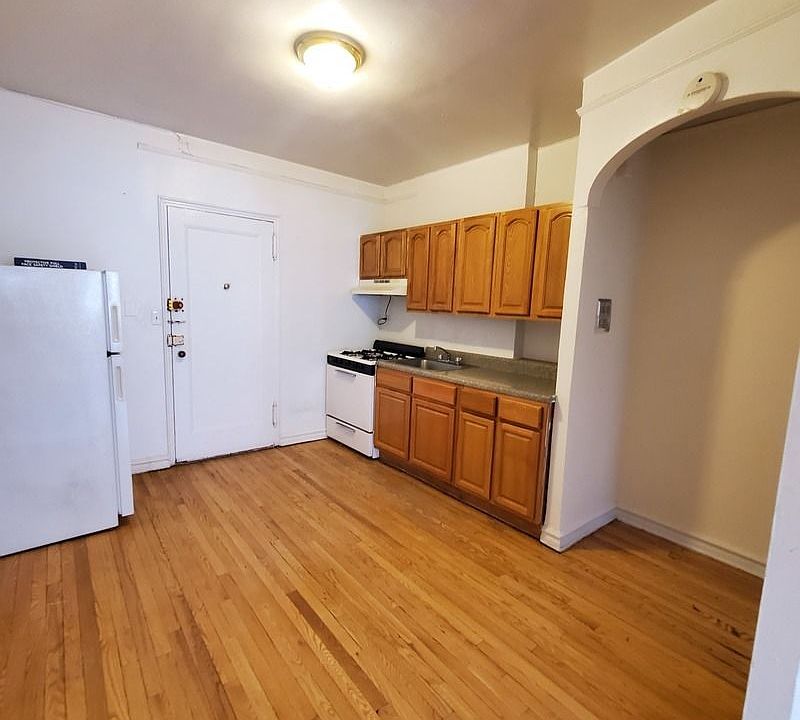 1st image of 41-30 46th St #6N1