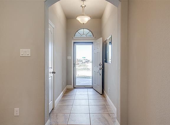 2nd image of 3712 Jazmine Dr