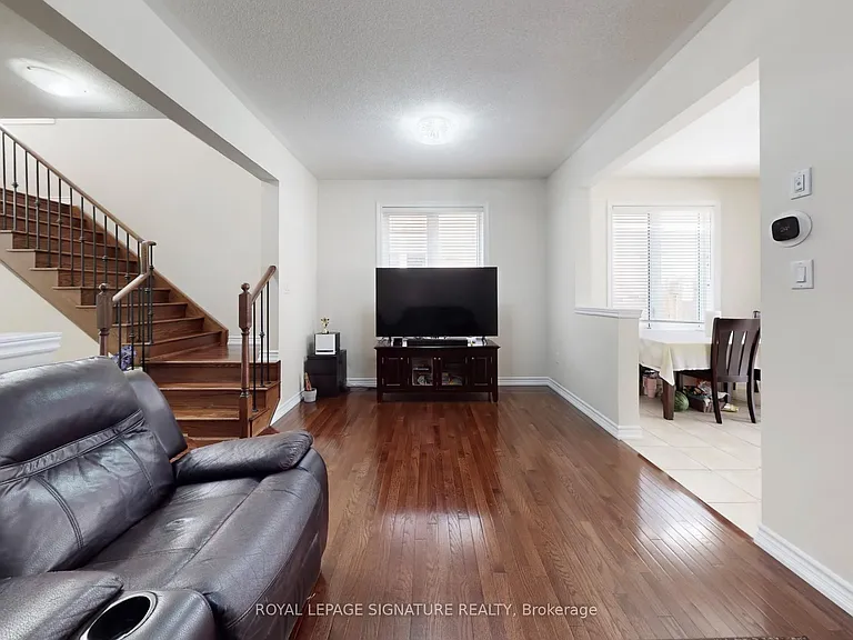 30 Walbrook Rd — Photo 4