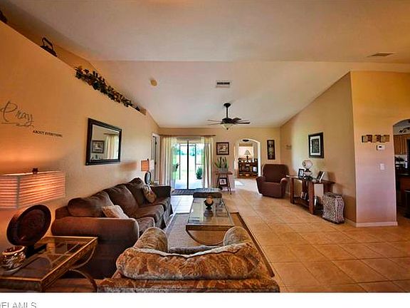 5th image of 2548 NW 25th Ave