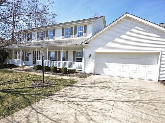 3rd image of 816 Thelma Dr