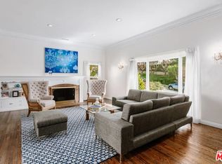 225 Barlock Ave, Los Angeles, CA 90049