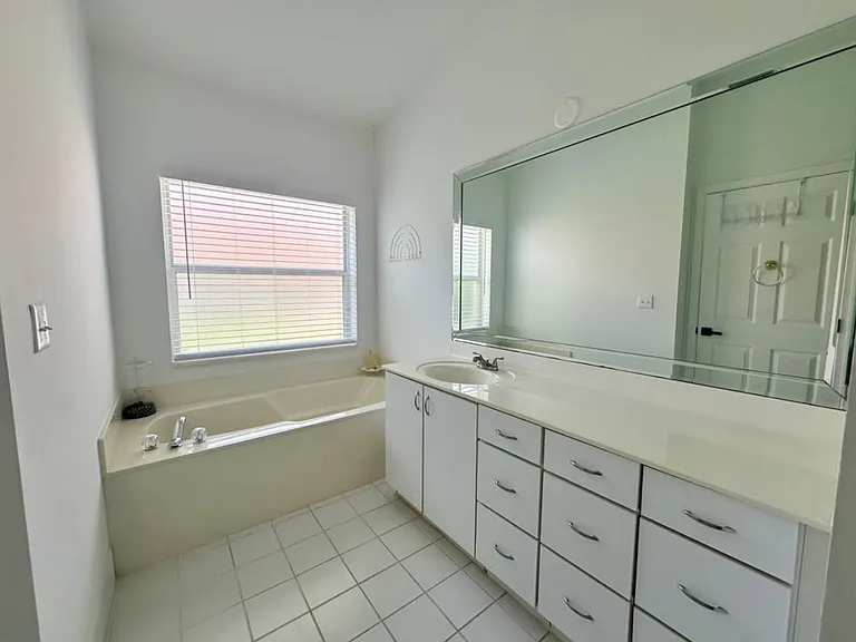 1813 Wood Fern Dr — Photo 13