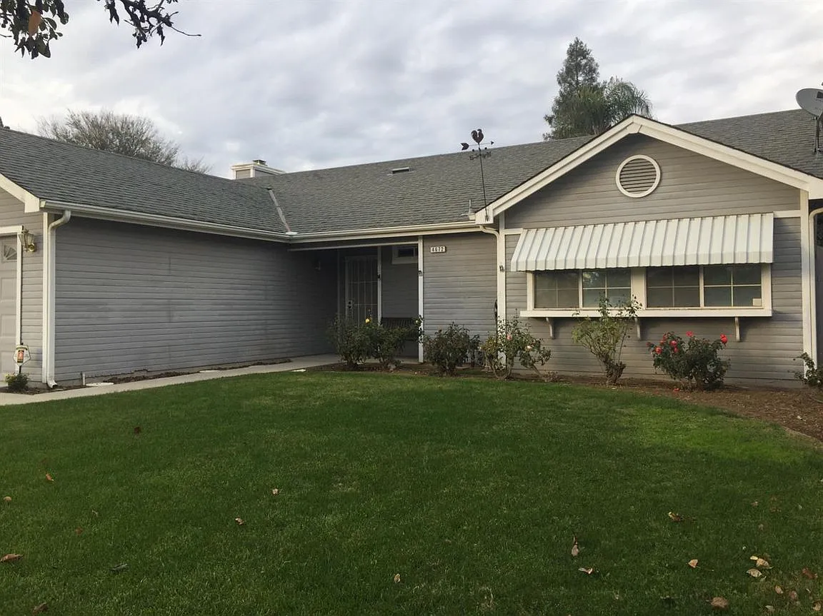4672 W Pontiac Way photo 1