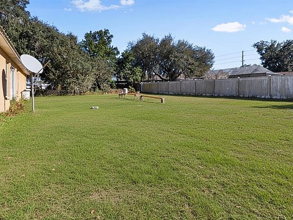 5th image of 3526 Rose Rd