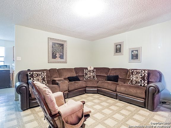3rd image of 514 Burton Ave